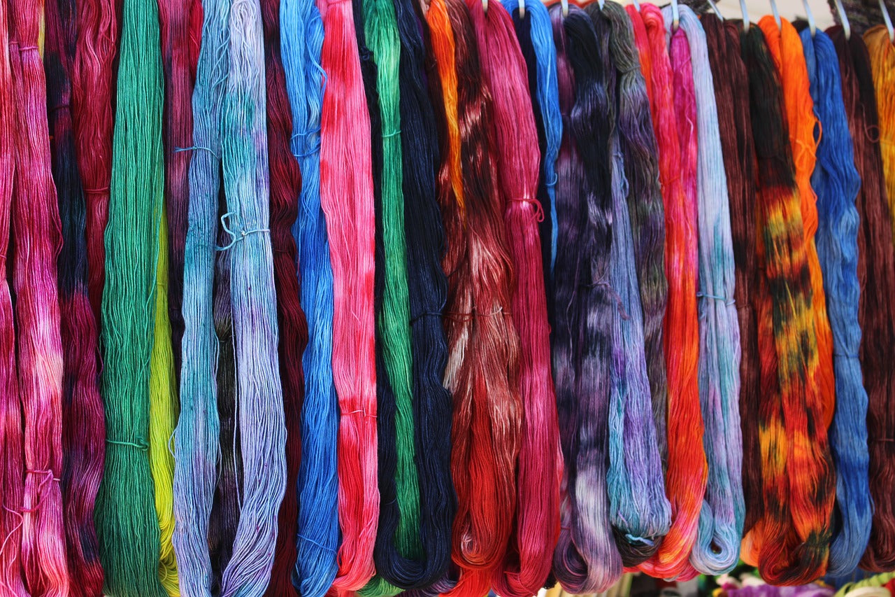 Castonite laines teintes à la main