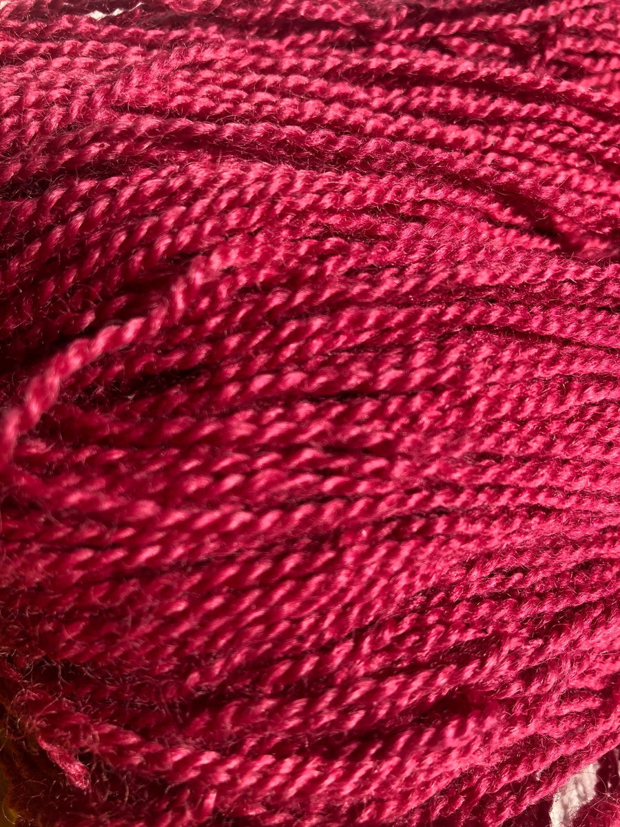Laine Rouge Cochenille<br>Red Cochineal Yarn BFL<br>(Worsted)