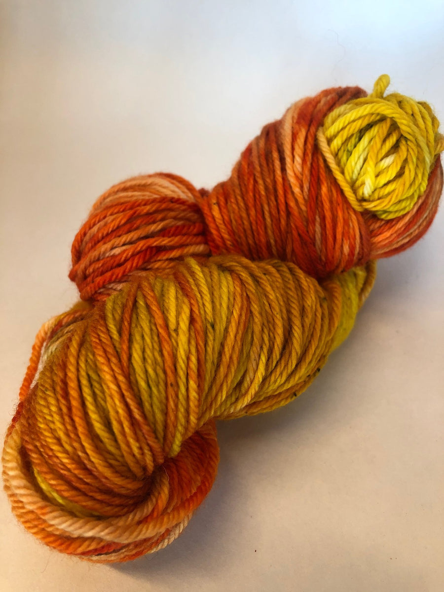 Laine Orange/Jaune Gogh<br>Gogh Orange/Yellow Yarn<br>Alouette de Montreal<br>(Worsted)