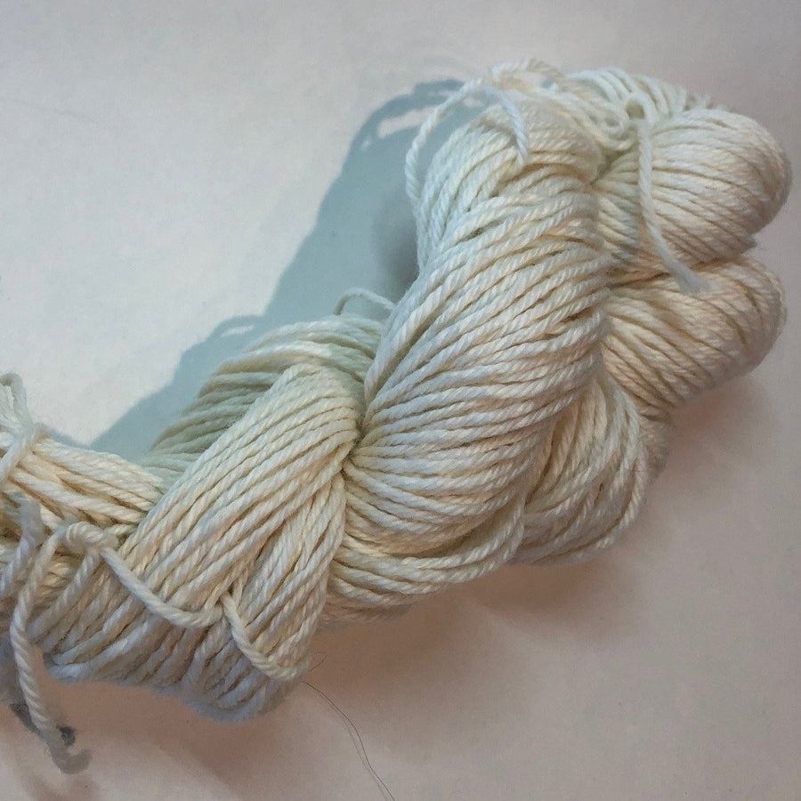 Nature Blanc<br>Maple Leaves de Toronto<br>(Worsted)